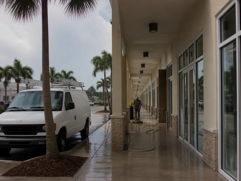 Plaza Maintenance Program — Fort Myers, FL